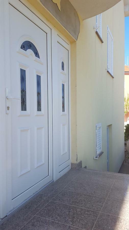 Zagi Apartment Povljana Exterior photo