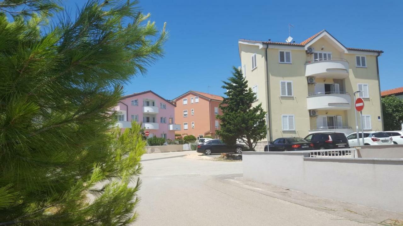 Zagi Apartment Povljana Exterior photo