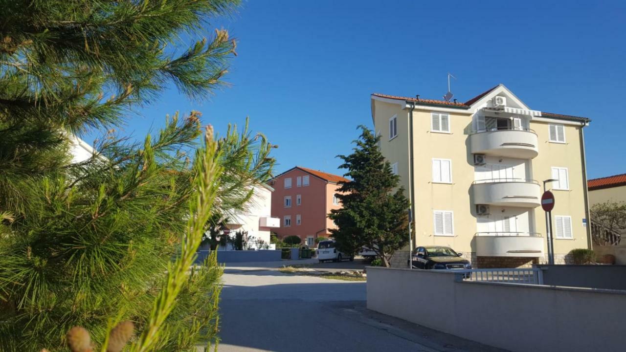 Zagi Apartment Povljana Exterior photo